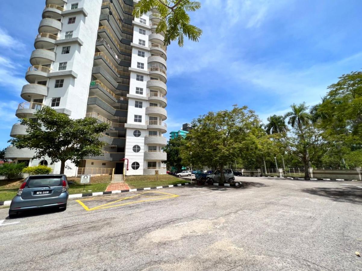 Maya Apartment Bay View Villas بورت ديكسون المظهر الخارجي الصورة